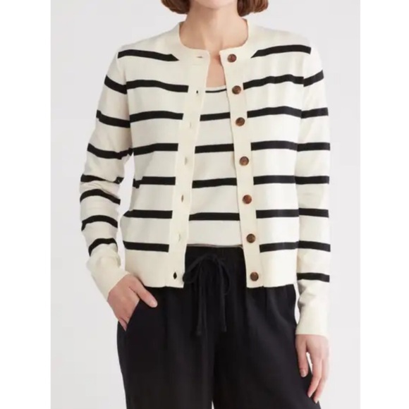 Carlson Sweaters - Sweater